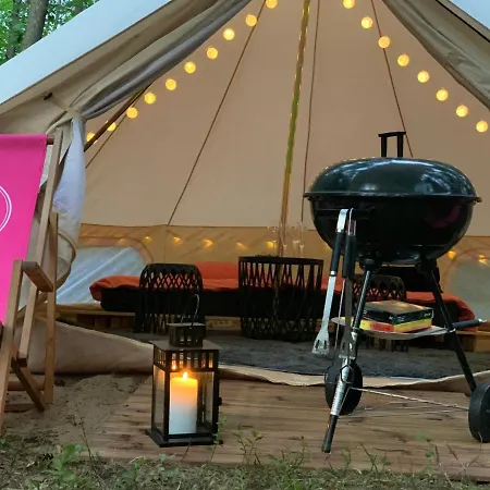 Caravana Juliana - Glamping Swaderki Exterior photo