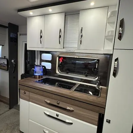 Caravana Juliana - Glamping Swaderki Exteriér fotografie