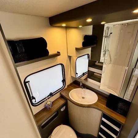 Caravana Juliana - Glamping Swaderki Exteriér fotografie