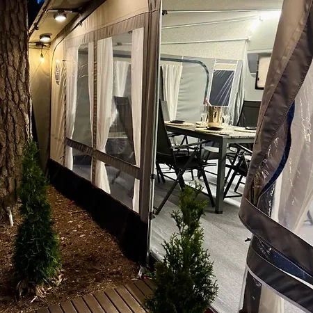 Caravana Juliana - Glamping Swaderki Exterior photo