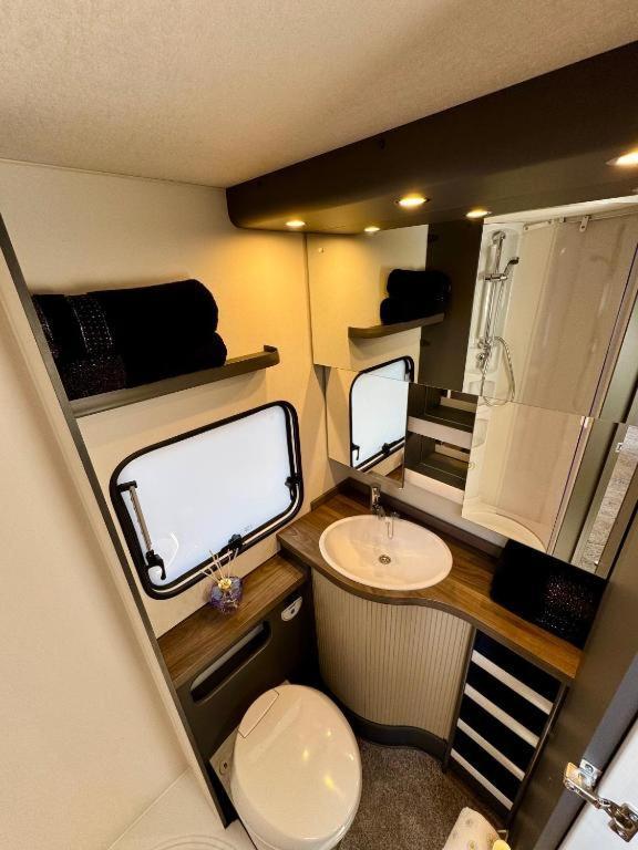 Caravana Juliana - Glamping Swaderki